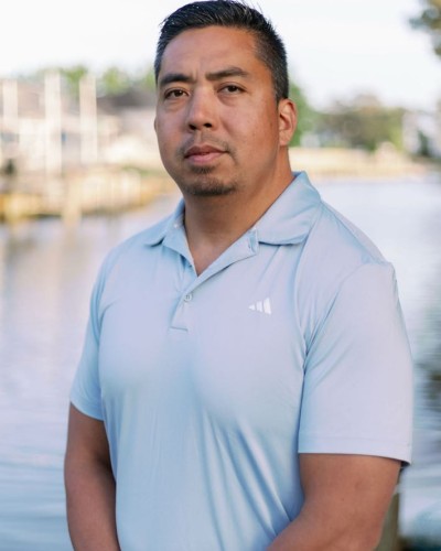 Dan Velez